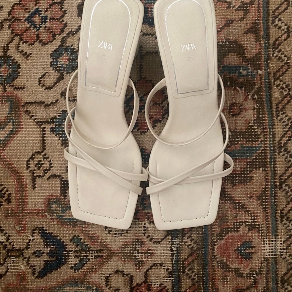 SOLD : Zara Cream Sandals with Square Toe and Minimalist Design